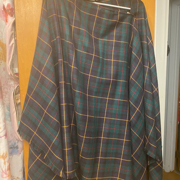 🌿 Rare Vintage DKNY Green Tartan Plaid Cape Poncho – 1989–1992 Era 🖤 - Picture 1 of 5